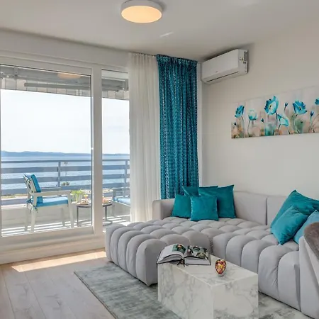 Beachfront Znjan Apartments Split Exterior photo