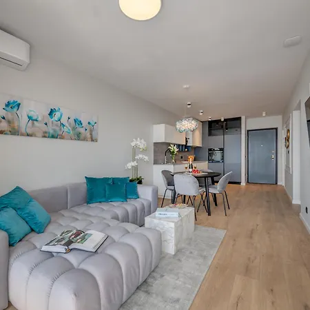 Beachfront Znjan Apartments Split Exterior photo